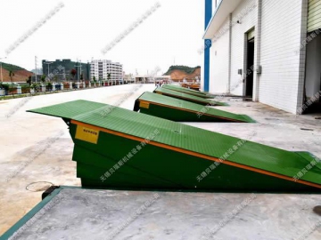 Fixed Hydraulic Dock Leveler